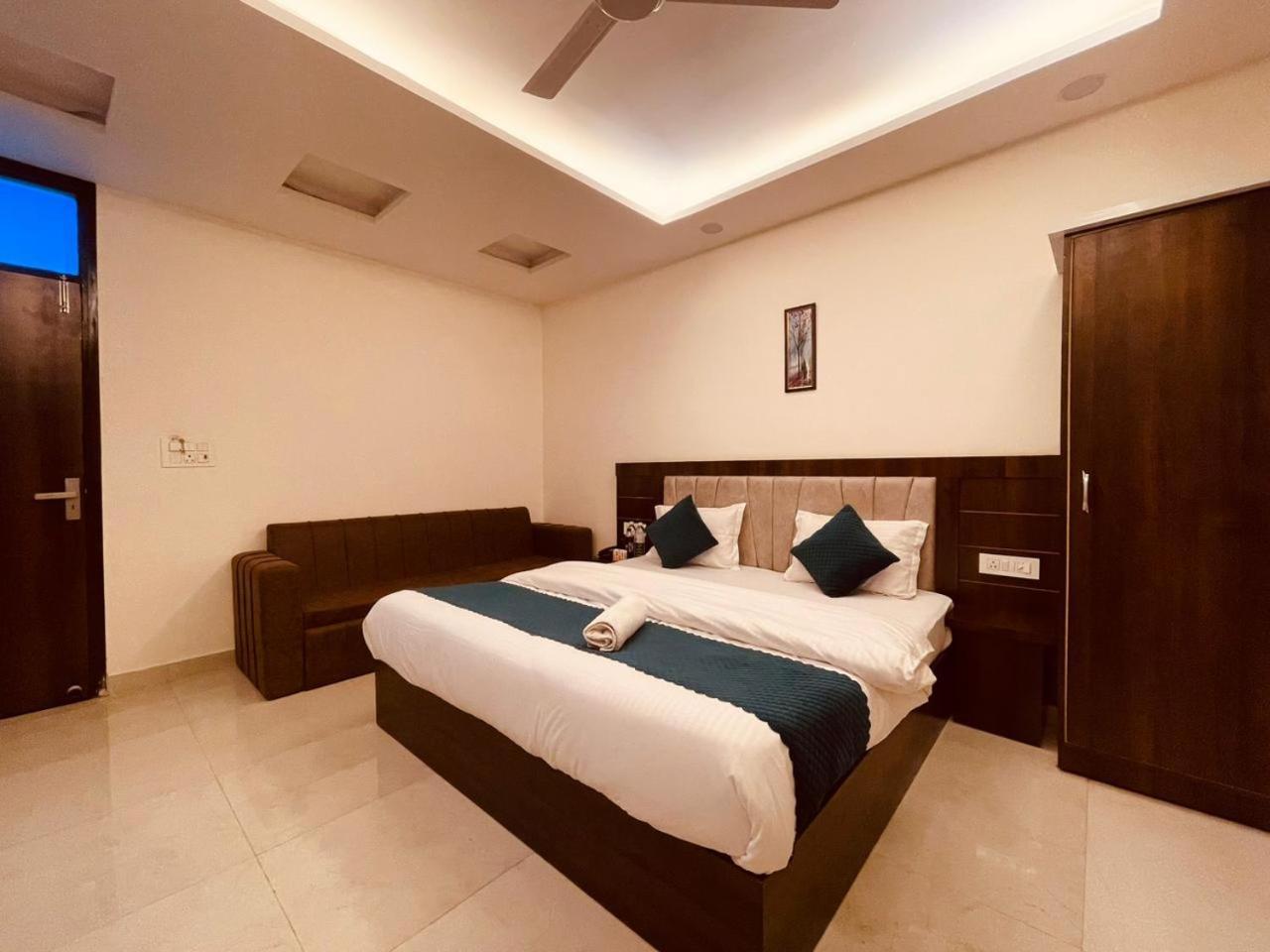 Wooibhotels The Divine Ganga Haridwār Zewnętrze zdjęcie